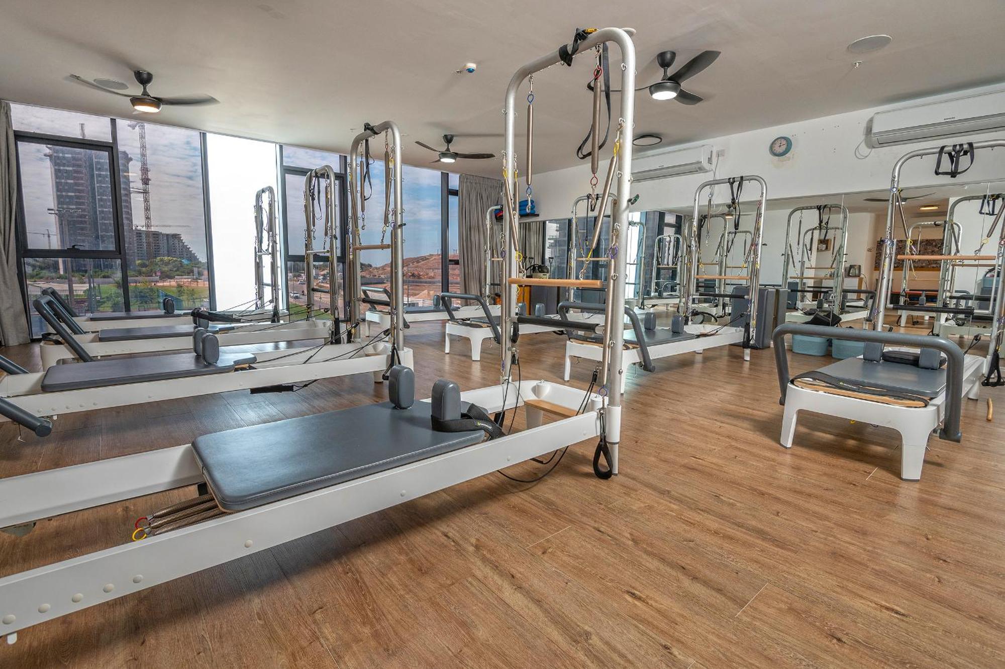 Hi-Yam Seaview Apartments & Suites - יש ממ"ד Бат-Ям Екстер'єр фото