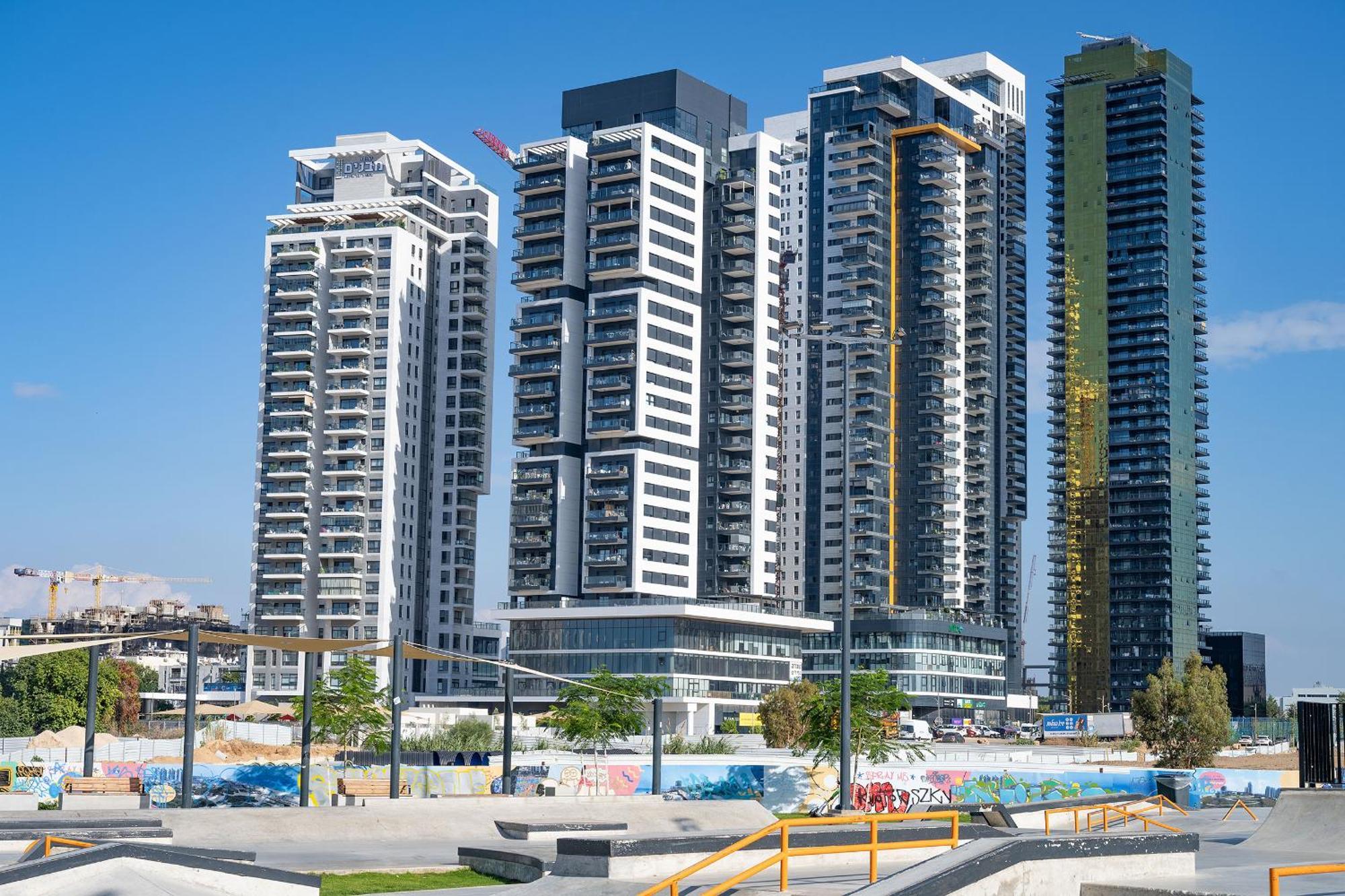 Hi-Yam Seaview Apartments & Suites - יש ממ"ד Бат-Ям Екстер'єр фото